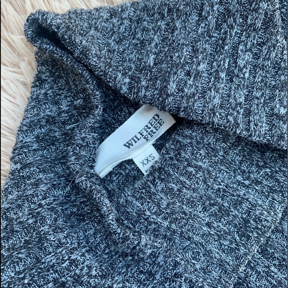 WILFRED FREE • Long Sleeve Turtleneck